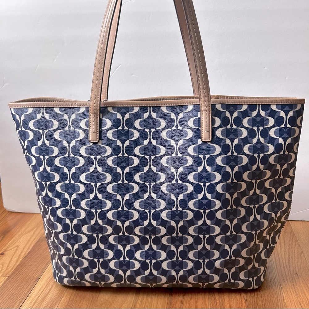 Coach Blue White Beige Signature Tote Bag Park Metro Dream C Logo F25673 - Picture 2 of 14